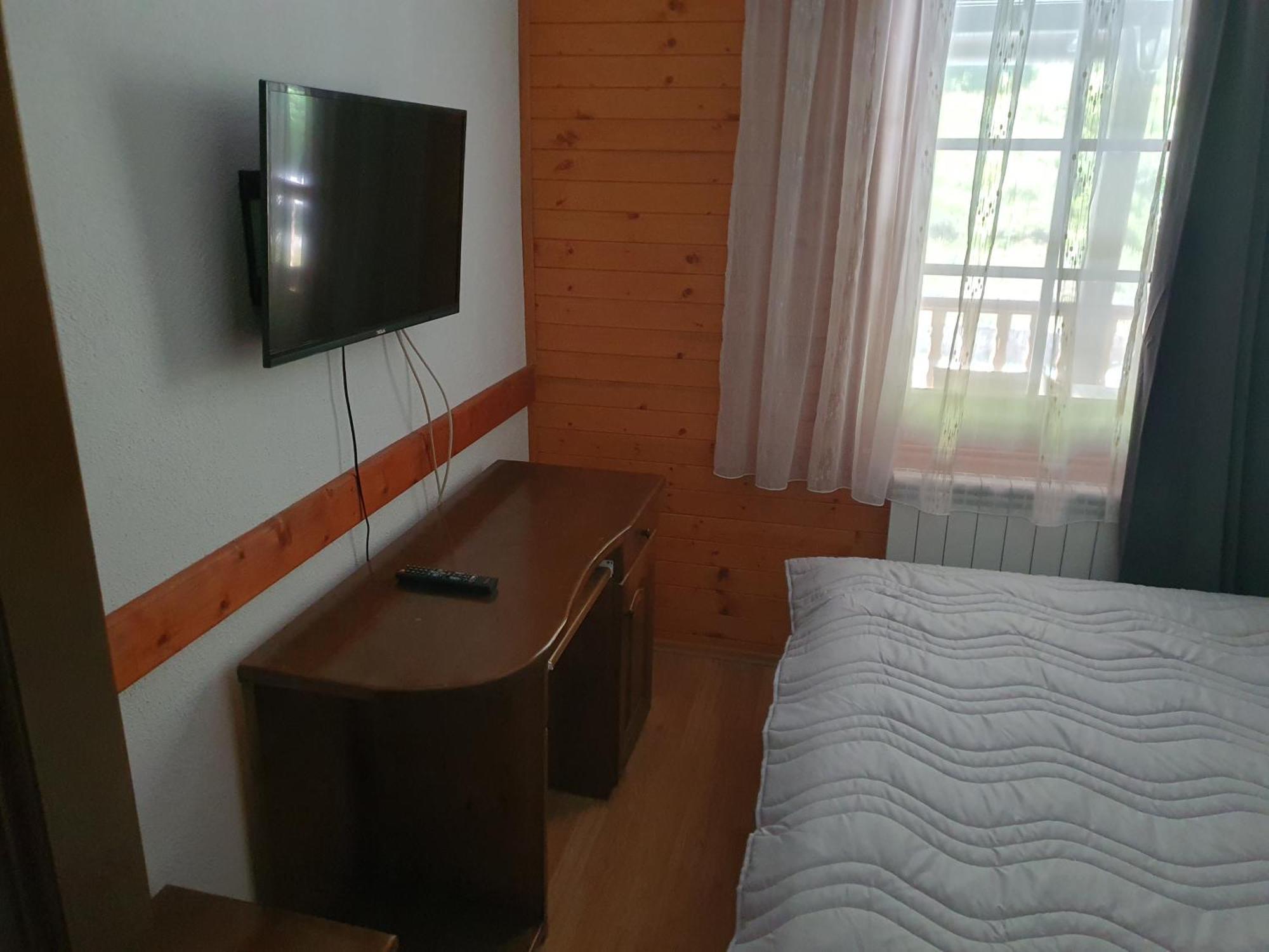Etno Selo Vrelo & Camping Pensionat Berane Exteriör bild