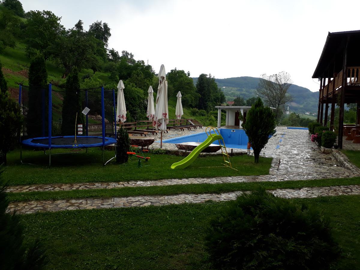 Etno Selo Vrelo & Camping Pensionat Berane Exteriör bild